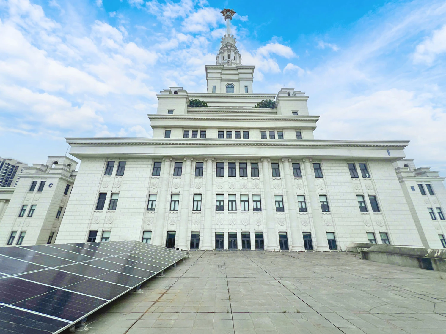 Dự án điện mặt trời 18KWp - Trường đại học VinUni