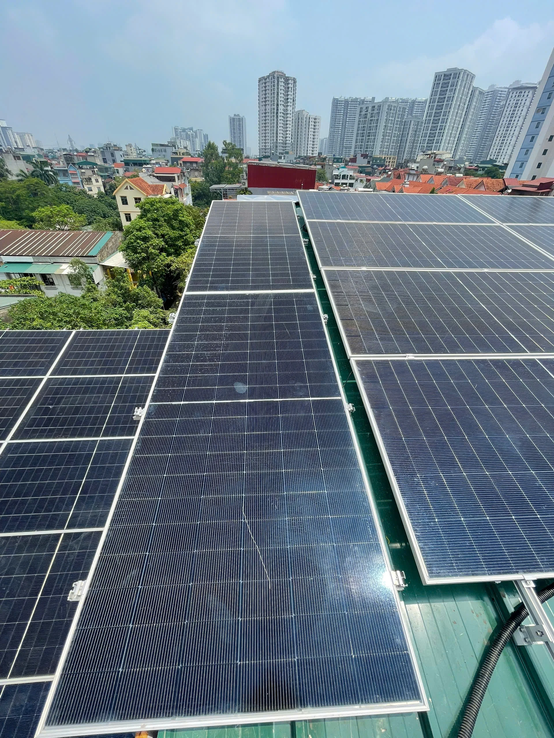 DỰ ÁN ĐIỆN MẶT TRỜI MÁI NHÀ - CHÚ TUẤN (HOÀNG MAI)